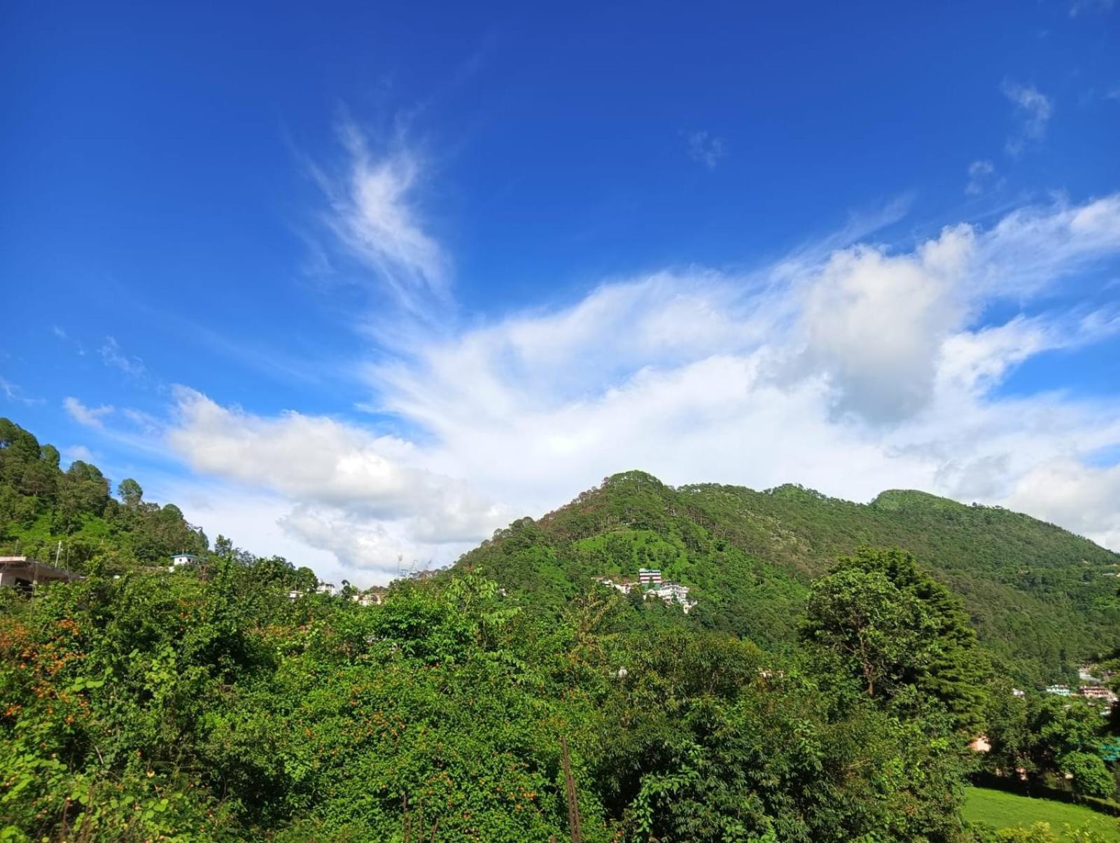 Shikha Resort Ewentbliz Bhīm Tāl エクステリア 写真