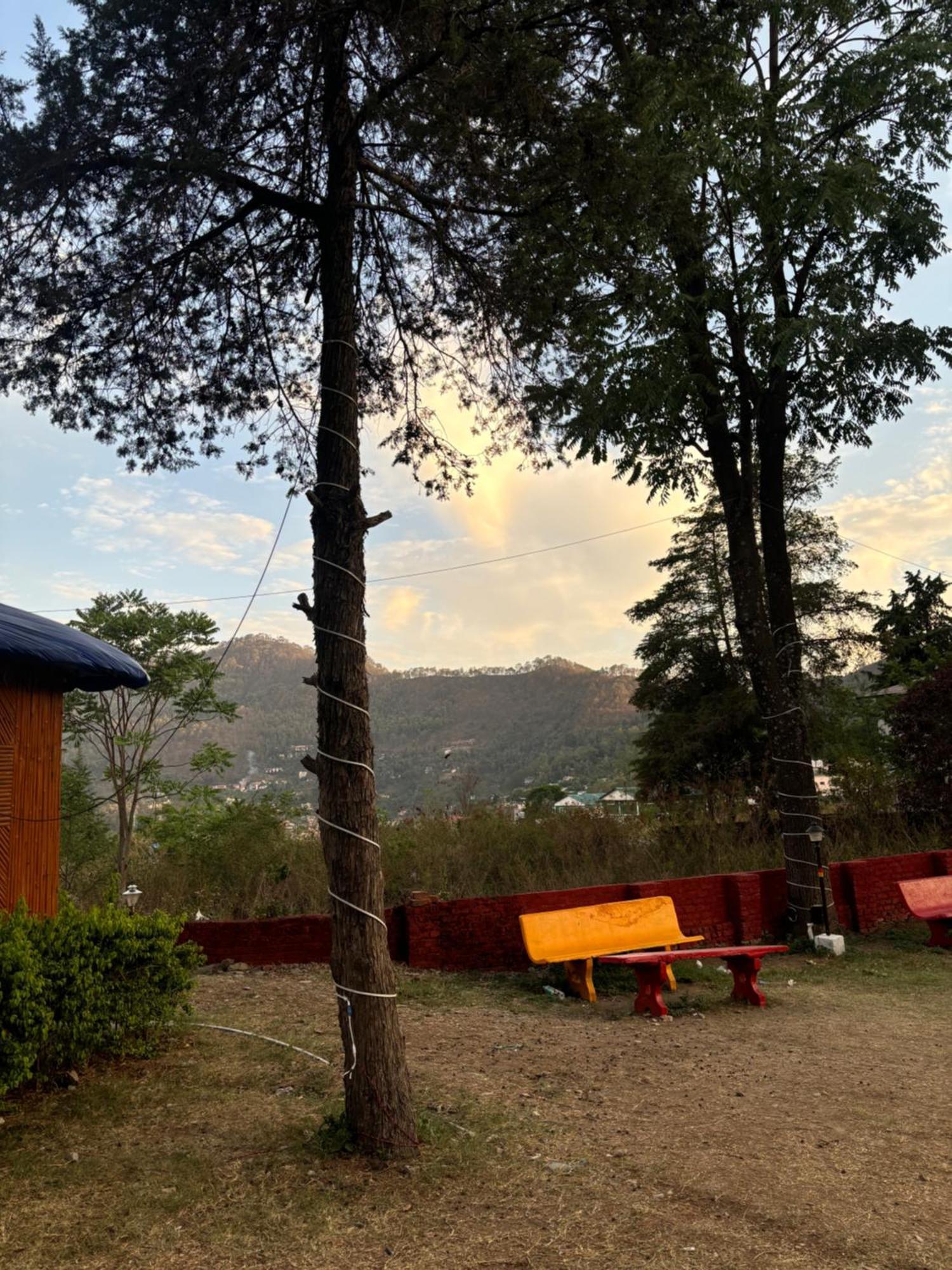 Shikha Resort Ewentbliz Bhīm Tāl エクステリア 写真