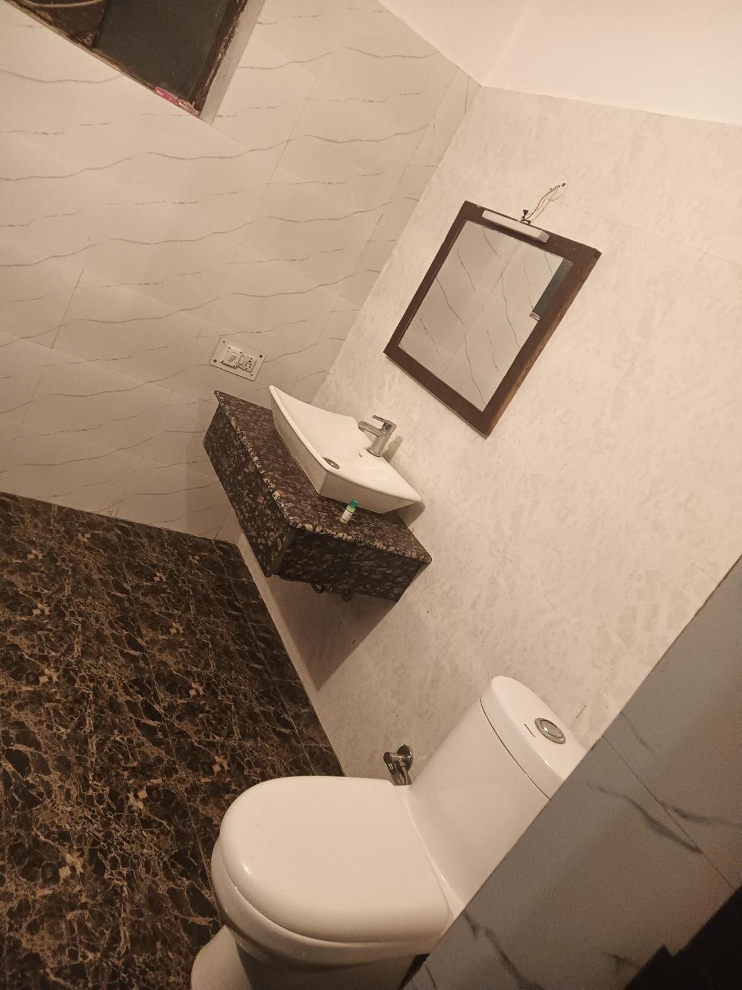 Shikha Resort Ewentbliz Bhīm Tāl エクステリア 写真