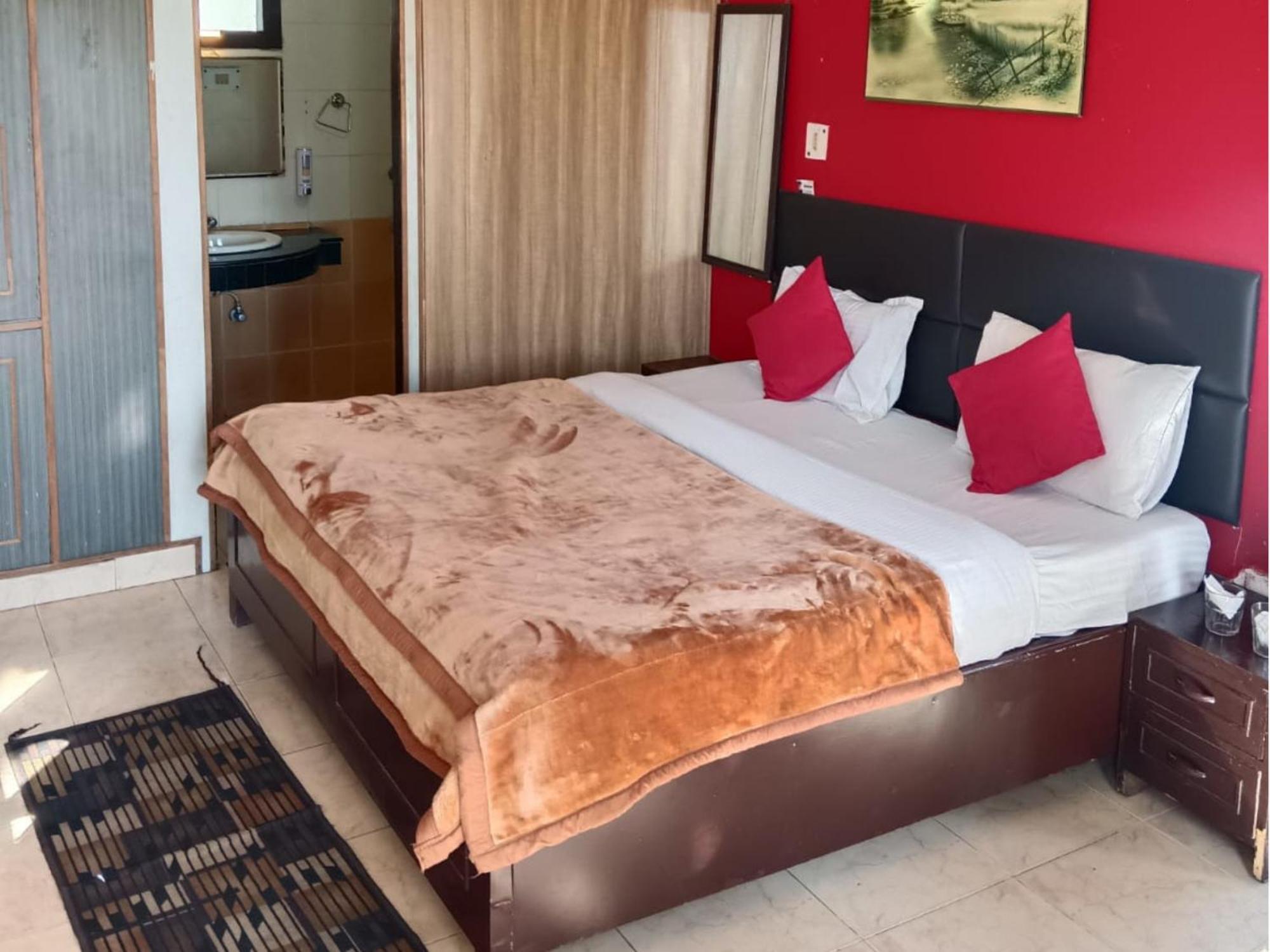 Shikha Resort Ewentbliz Bhīm Tāl エクステリア 写真